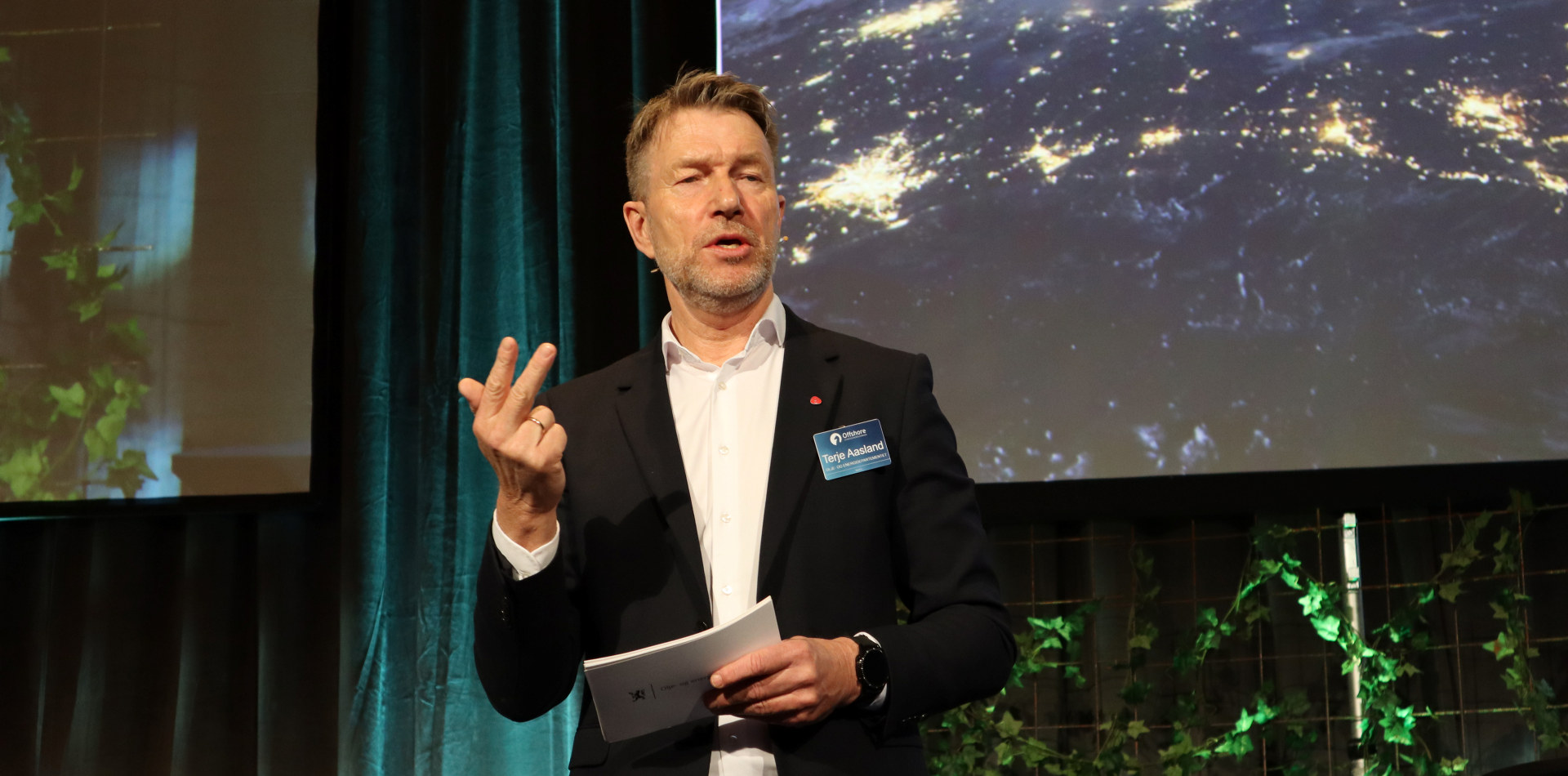 Olje- og energiminister Terje Aasland på Offshore Strategikonferansen i Stavanger 4. april 2022. Foto: OED