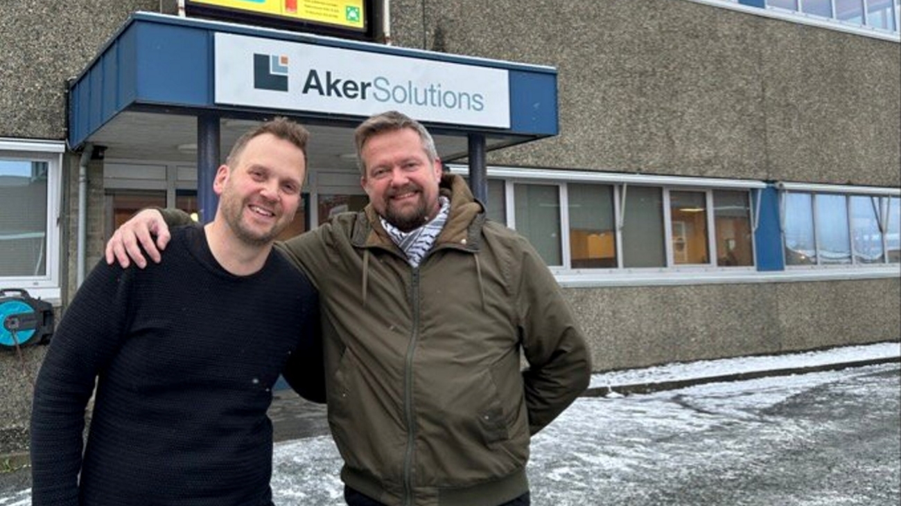 To menn ved Aker Solutions