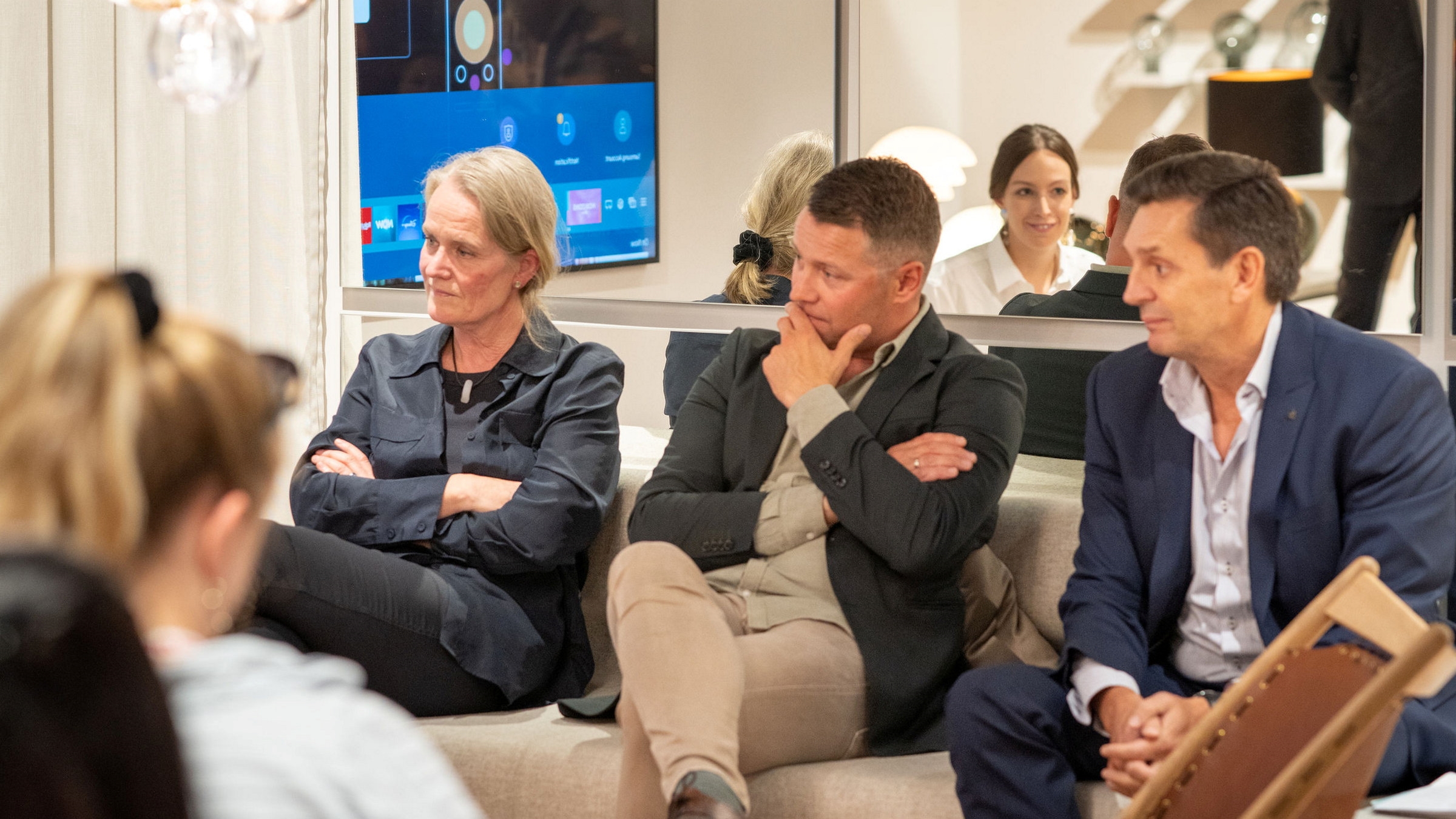 Folk som besøker designfestival i London