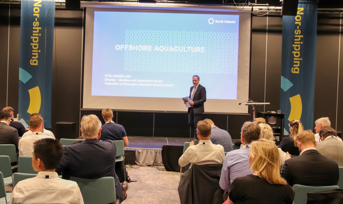 Bransjesjef Stål Heggelund innlendet den første Nor-Shipping Offshore Aquaculture konferansen under Nor-Shipping på Nova Spektrum i Lillestrøm.