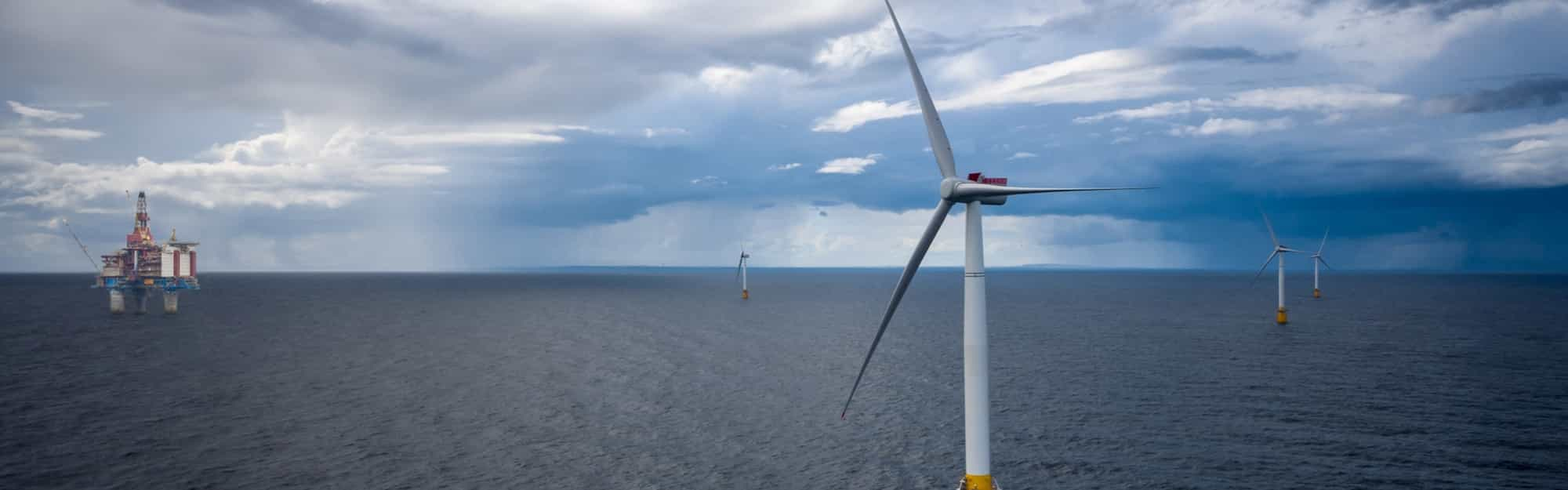 Hywind Tampen floating wind farm Gullfaks platform - illustration